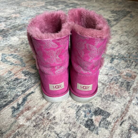 Womens UGG Boots K Bailey Button Butterfly Raspberry & Silver RSPS Sz 6 Fits 7.5 - Picture 6 of 16